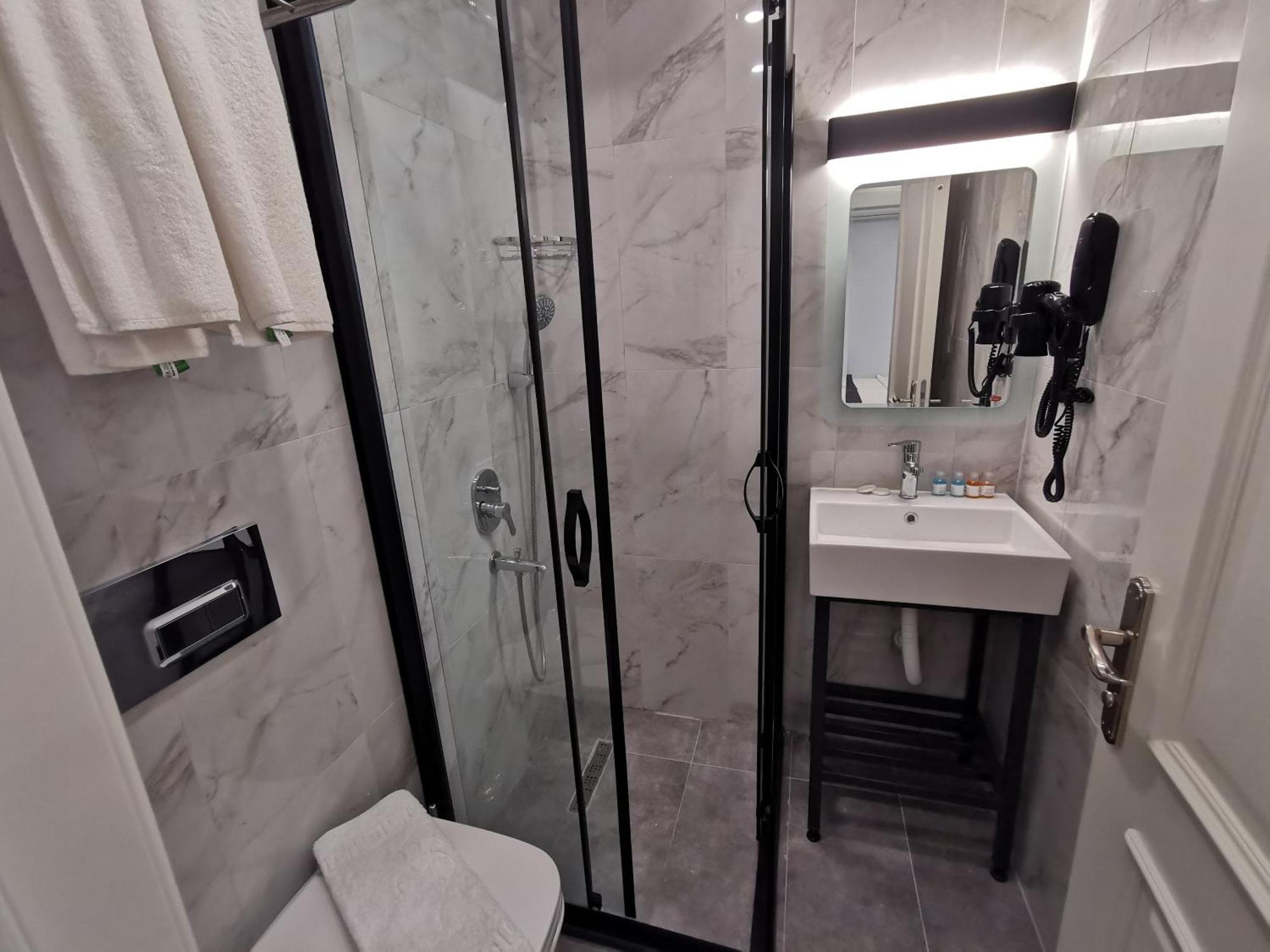 Luxx Garden Hotel Istanbul Room photo